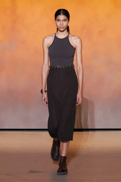 Look 24